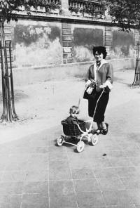 Dominique et Brigitte Dalbiez-Angers-1953