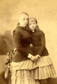 Anaïs & Amicie de Saint-Exupéry